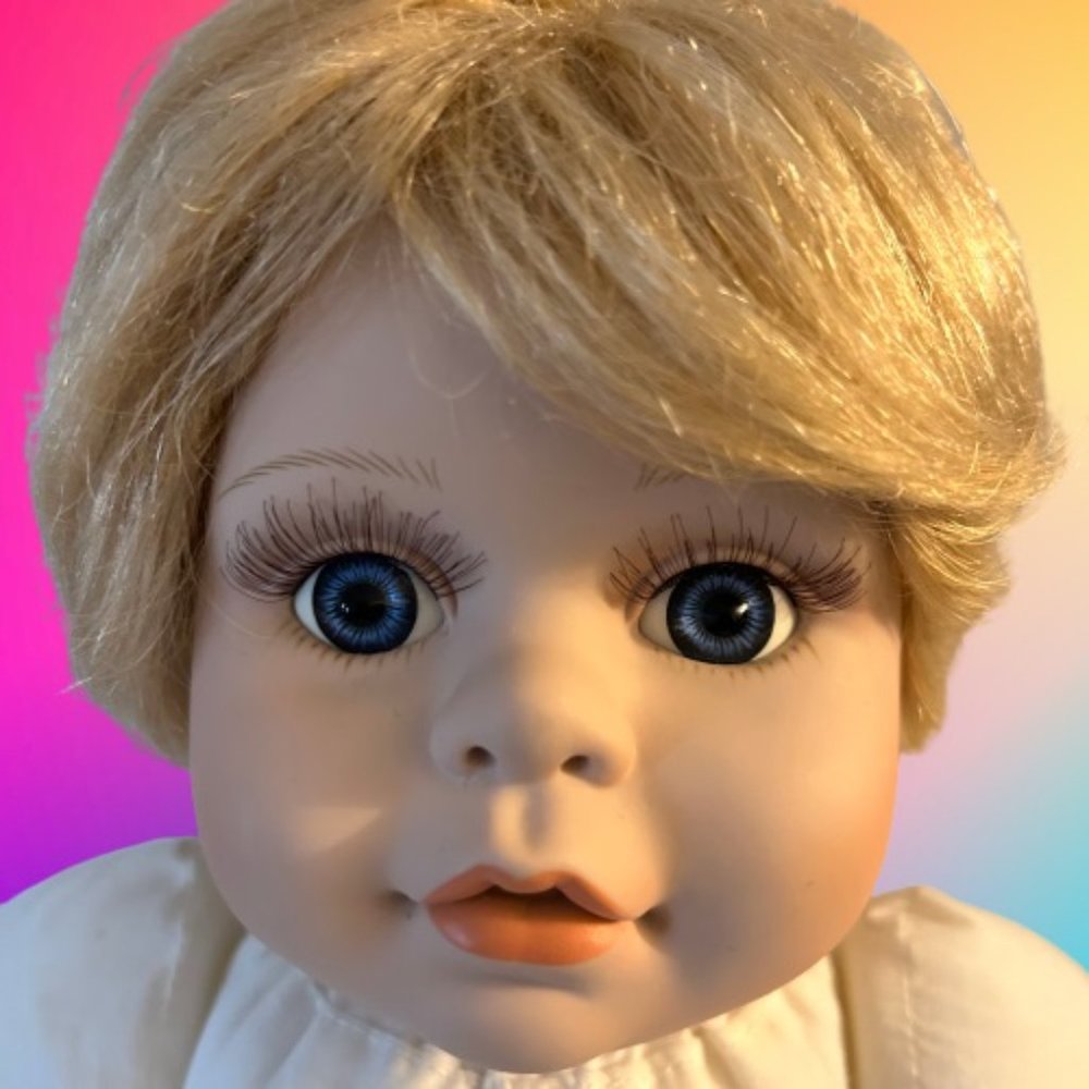 Rich By Nina  2000 Blonde Hair Blue Eyes Weighted Doll w/Realistic Eye lashes